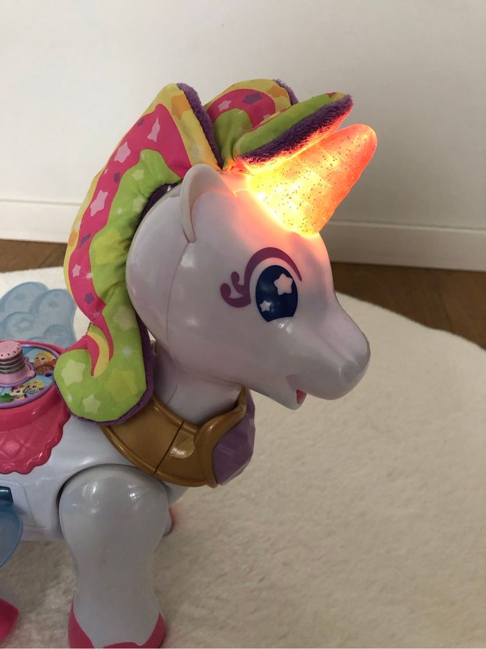 Vtech - Tut tut copains - Azalée la Licorne et Chloé la reine des fées - photo numéro 4