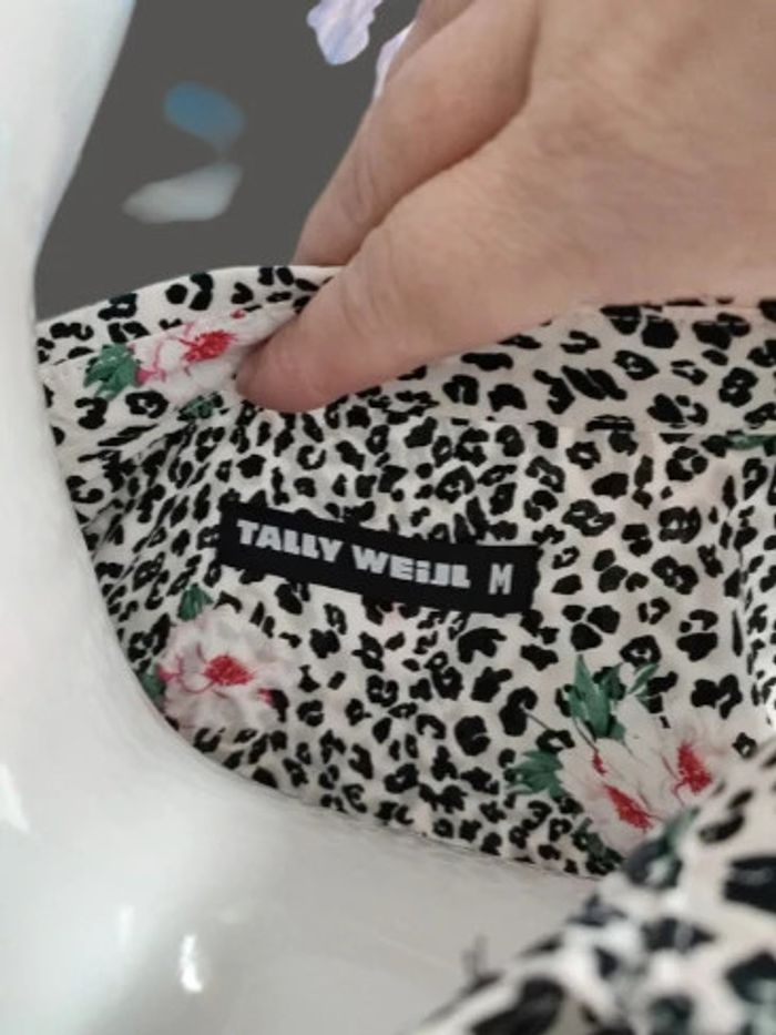 Blouse Chemisier léopard fleuri (lire mesures) - photo numéro 3