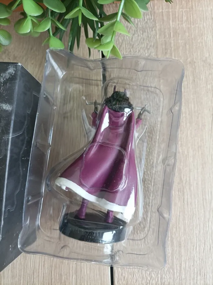 Figurine Huntress DC Comics Eaglemoss Super Hero - photo numéro 3