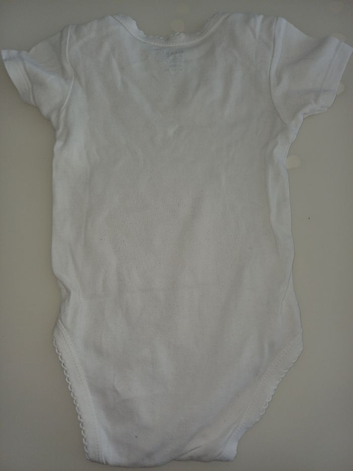 Body neuf taille 9 mois - photo numéro 4