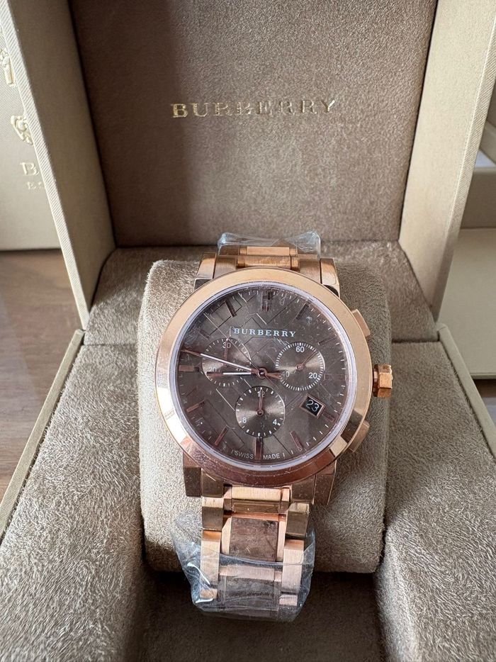 Montre Burberry rose gold neuve Authentique BU9754 - photo numéro 2