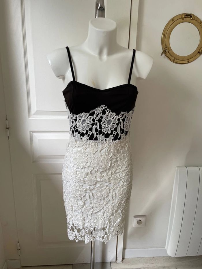 Robe effet dentelle - photo numéro 7