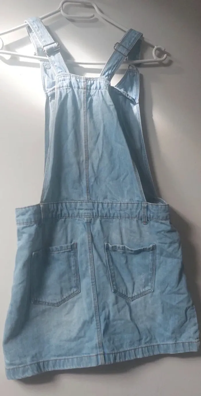 Robe salopette jamais portée - photo numéro 4