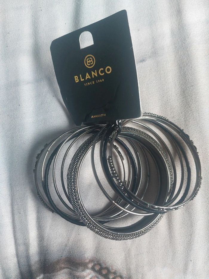 Lot de 10 bracelets Blanco neuf
