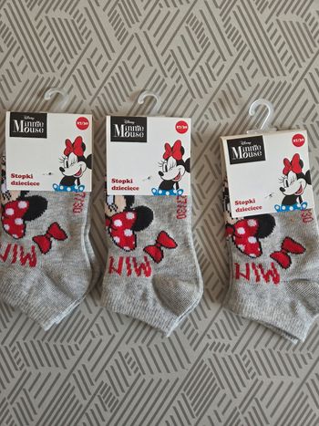 Lot 3 paires de chaussettes neuves Minnie 27/30
