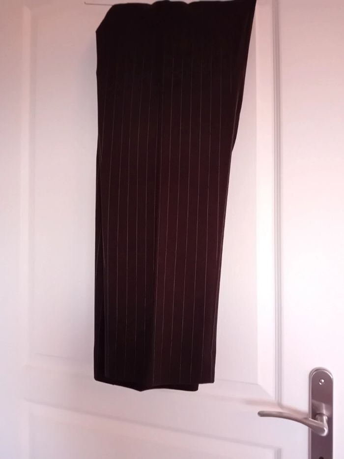 Costume noir à rayures pour homme - photo numéro 13