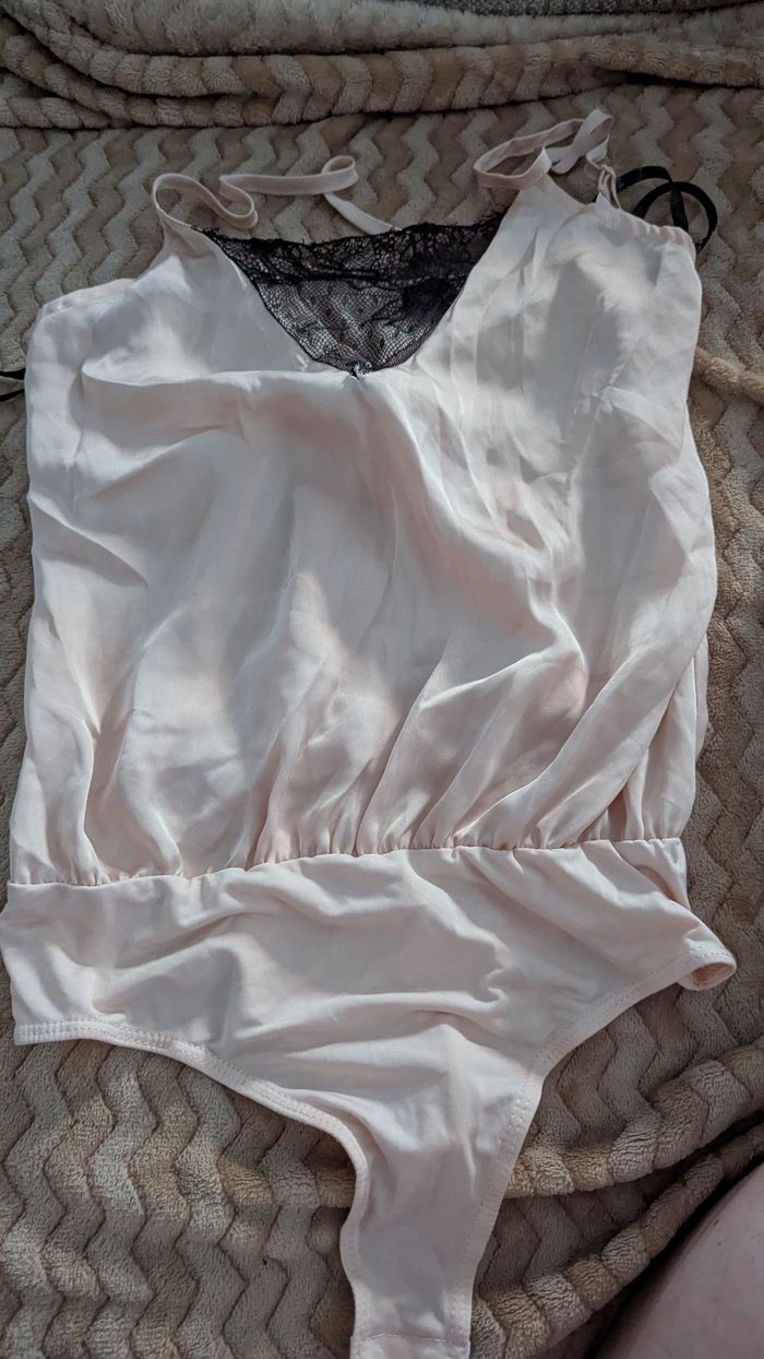 Body satiné