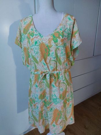 Robe légère manches courtes