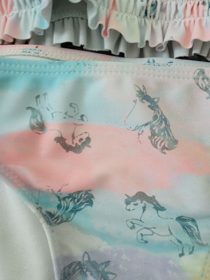 Maillot de bain fille taille 10 ans - photo numéro 2