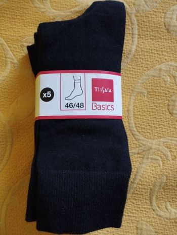 Lot neuf de 5 paires de chaussettes noires en 46 48