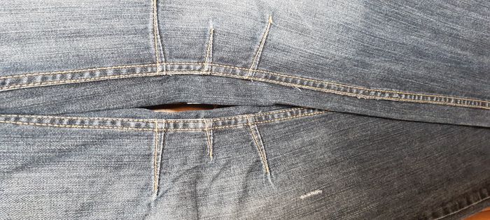 Jean's femme "Bershka" taille 36 - photo numéro 3