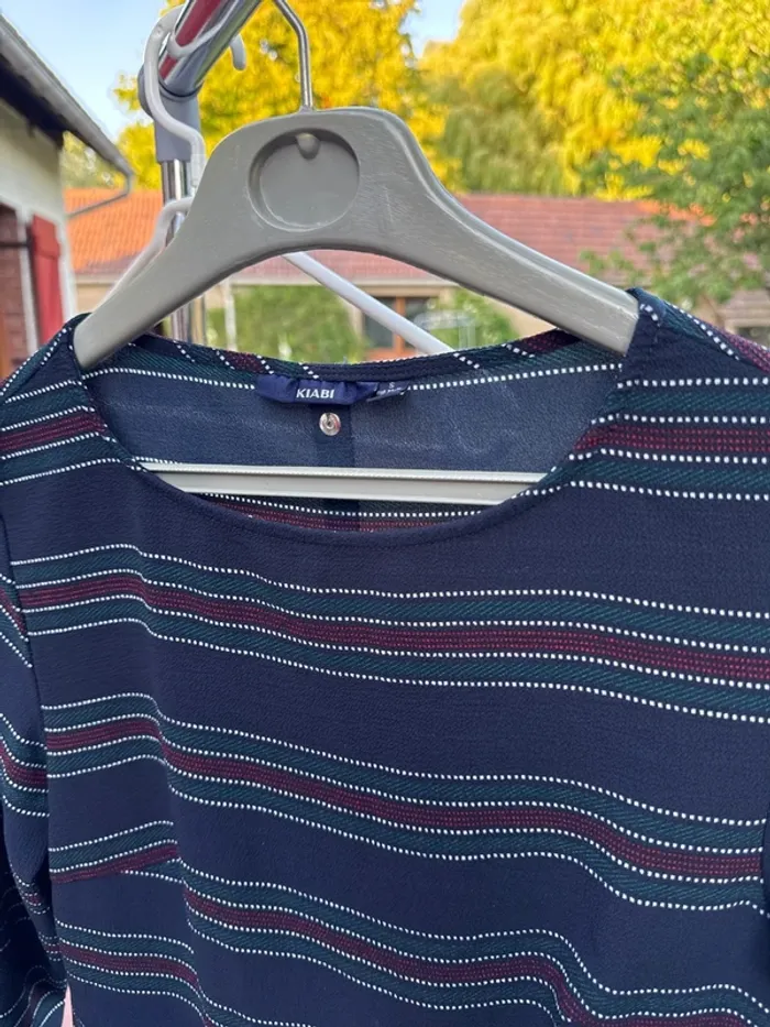 Très joli haut manches 3/4 taille S - photo numéro 3