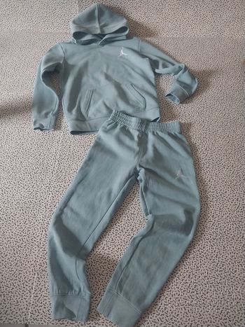 Ensemble Jordan garçon 6-7 ans  bleu ciel – sweat capuche + jogging