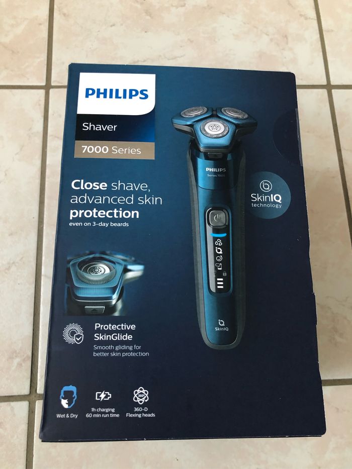 Rasoir Electrique Philips S7786/55 neuf dans emballage