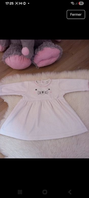 Très jolie robe 3 mois 