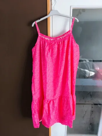 Robe mi longue à fleurs roses fushias et blanches femme XL