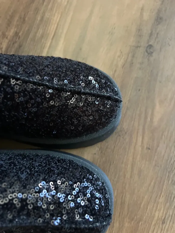 Boots neuve noir fourree et strass pointure 36 - photo numéro 3