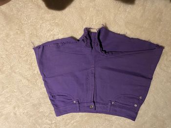 Short violet Cache Cache