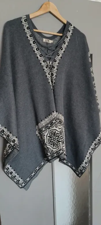 Pas de vintedgo svp poncho