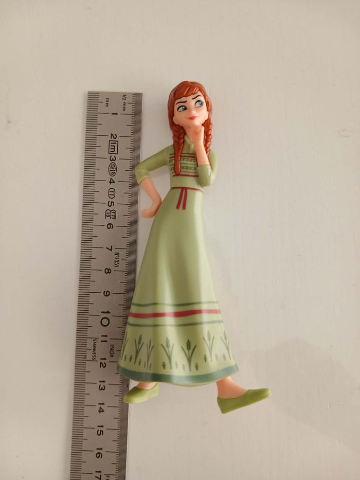 Figurine Anna (La Reine des Neiges 2) - Robe de récolte verte - photo numéro 4