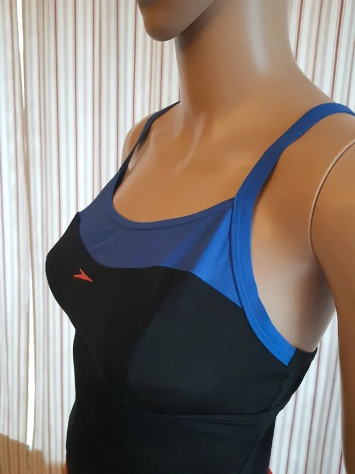 Jolie Haut de Tankini Speedo fr 38 - photo numéro 4