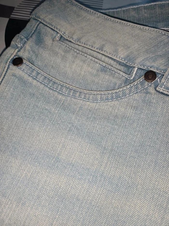 Short femme taille 38/40 Cecilia Fashion en très bon état - photo numéro 8