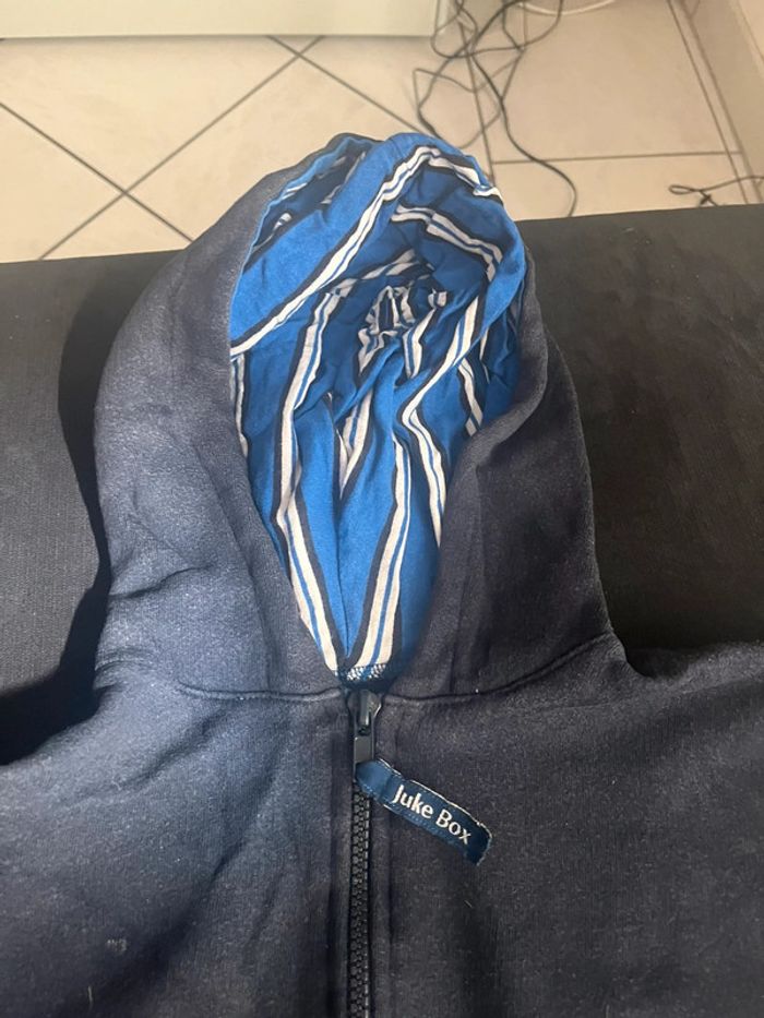 Sweat a capuche - photo numéro 6
