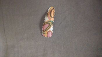 Petite barrette cheveux vintage