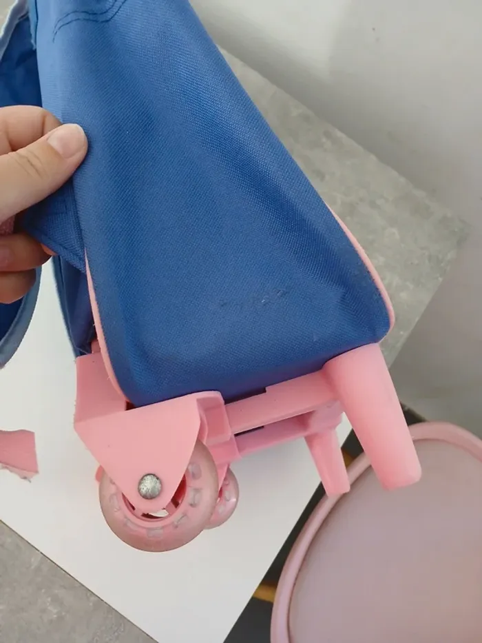 Cartable reine des neiges - photo numéro 3