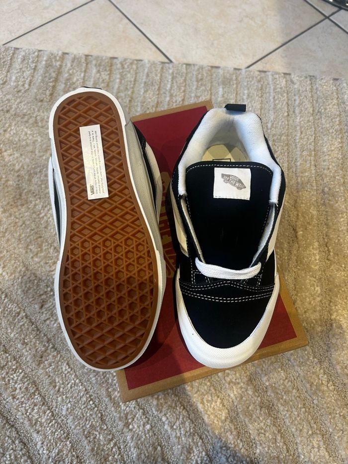 Vans Knu Skool femme noir - taille 36.5 - photo numéro 2