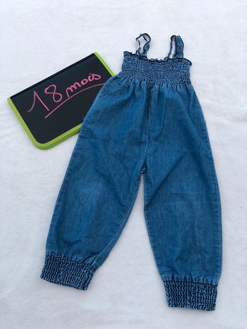 Très belle combinaison jeans 18 mois