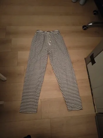Pantalon élastique rayé