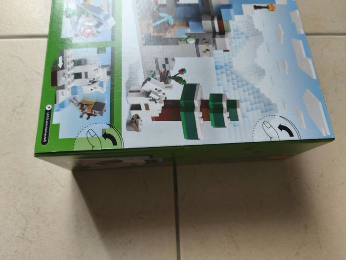 LEGO Minecraft 21243 : The Frozen Peaks - photo numéro 4