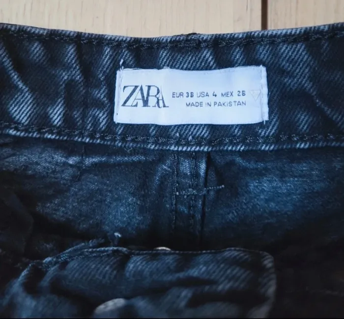 Jean noir zara - photo numéro 3