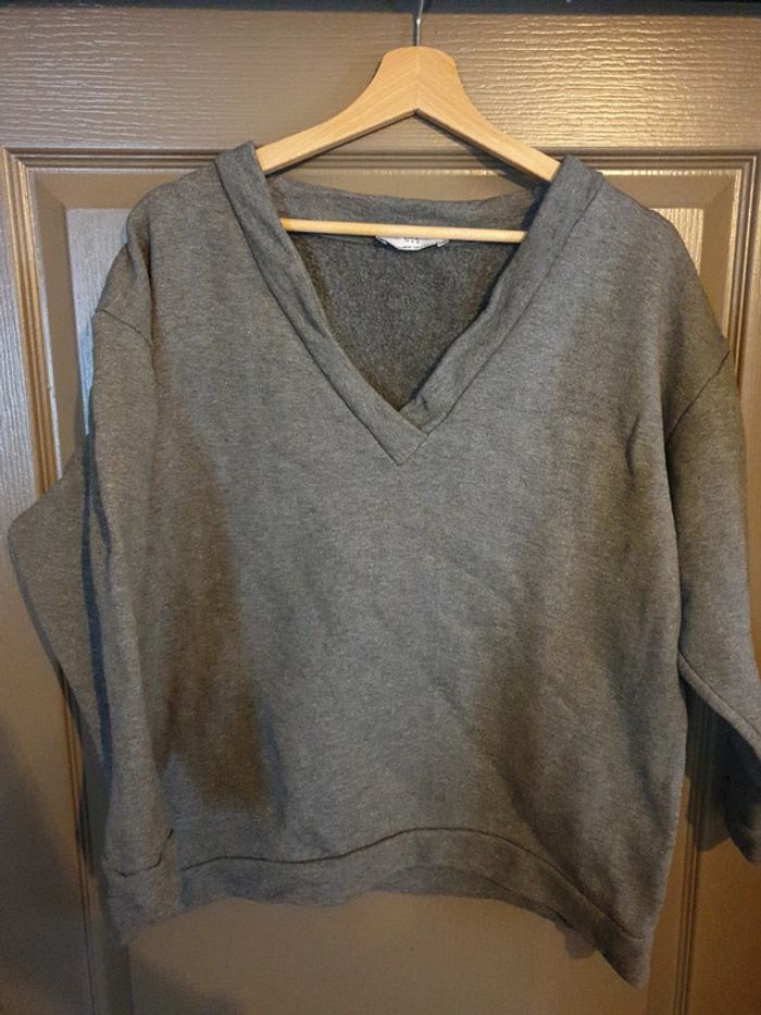 Sweat "Zara" gris - photo numéro 3