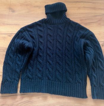 Pull col roulé bleu marine 