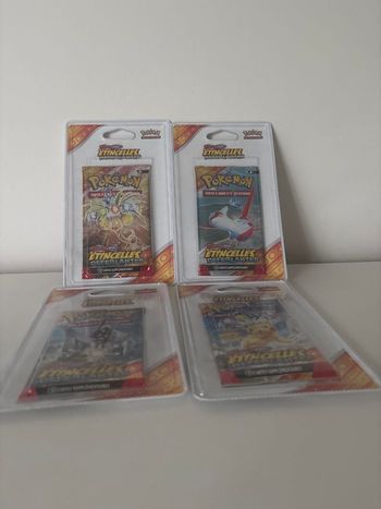 Lot de 4 boosters Pokémon – Étincelles Déferlantes
