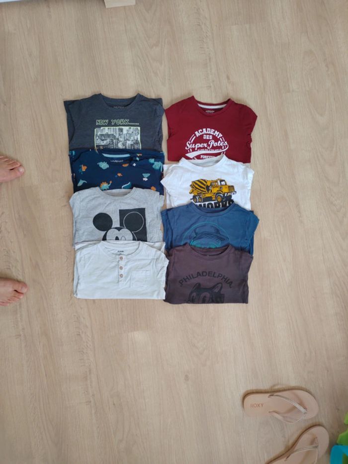 Lot de tee-shirts 4ans