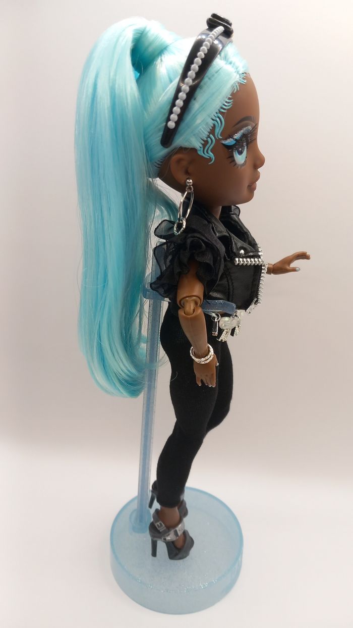 Poupée rainbow high Robin Sterling slumber party et custom - photo numéro 6