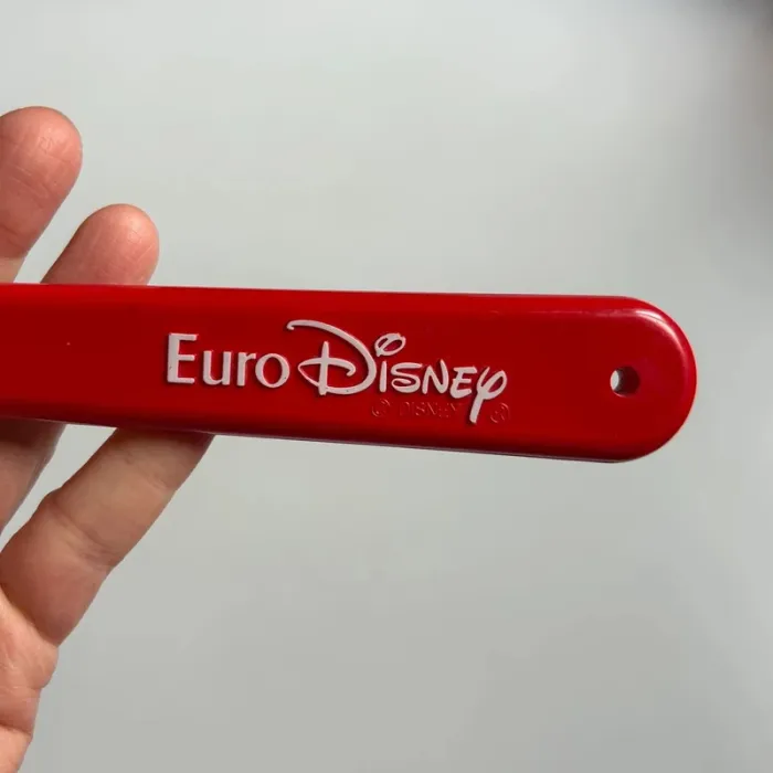 Gratte dos euro Disney Mickey vintage - photo numéro 4