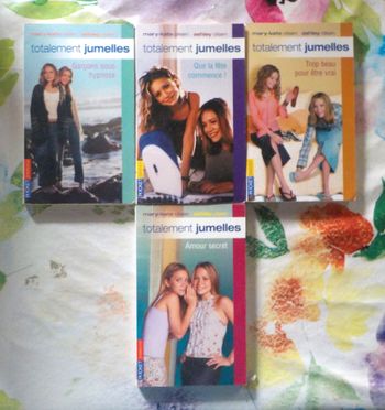 TOTALEMENT JUMELLES N° 1 2 3 6 Mary-Kate et Ashley OLSEN Ed. Pocket Jeunesse