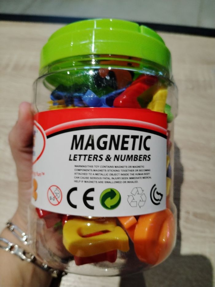 Lettres  et chiffres magnétique pour tableau - photo numéro 2
