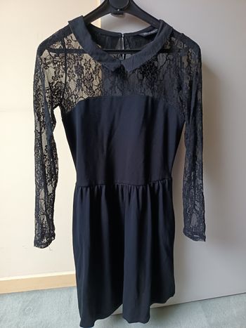 Robe noire dentelle 