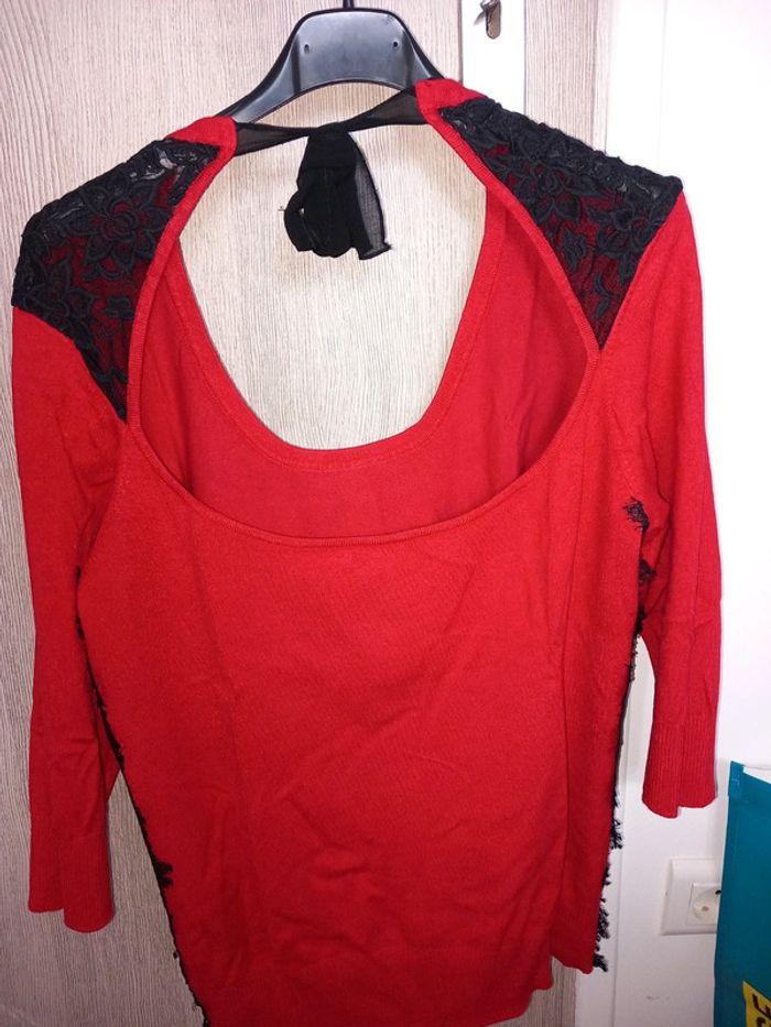 Magnifique pull rouge Breal avec détails dentelle - photo numéro 3