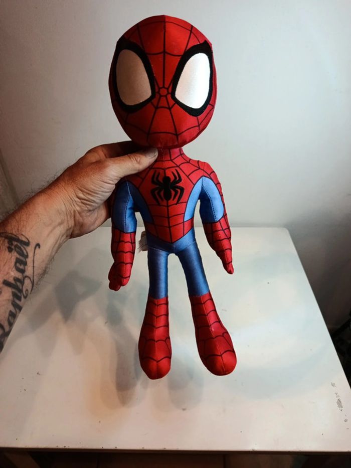 Figurine doudou marvel spidey - photo numéro 5
