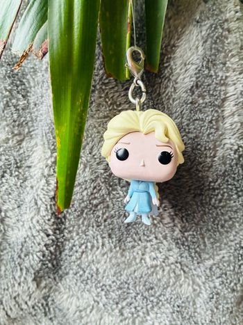 Porte clefs funko pop la reine des neiges Disney 