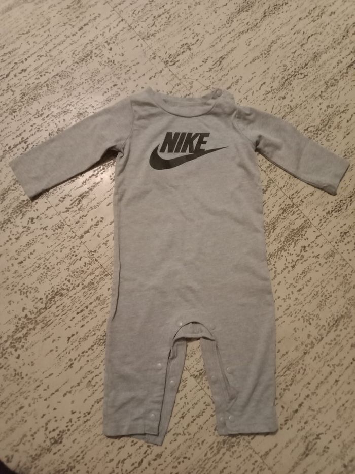 Combinaison nike