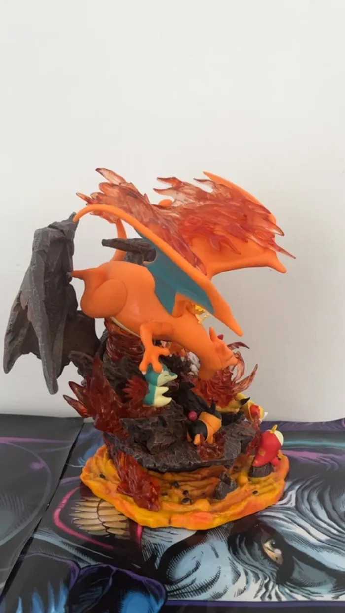 Pokémon - Statuette Dracaufeu - photo numéro 4