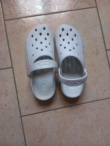 Crocs t35