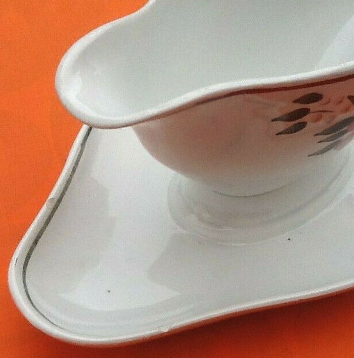 Saucière sur dormant ancienne Décor floral Faïence HBCM - photo numéro 5